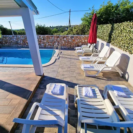Anas Lagoon House With Pool At Azure Villa Mali Drvenik