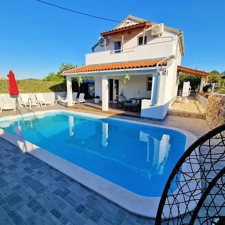 Anas Lagoon House With Pool At Azure *